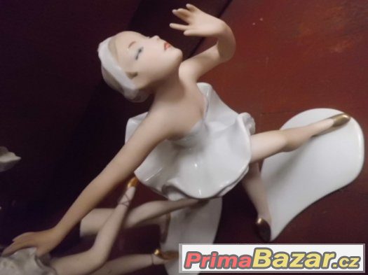 2 pěkné Starožitné porcelánové sošky Baletky - značeno – fotografie 3