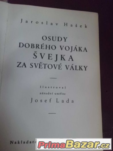 2  staré knihy  Voják Švejk – fotografie 3