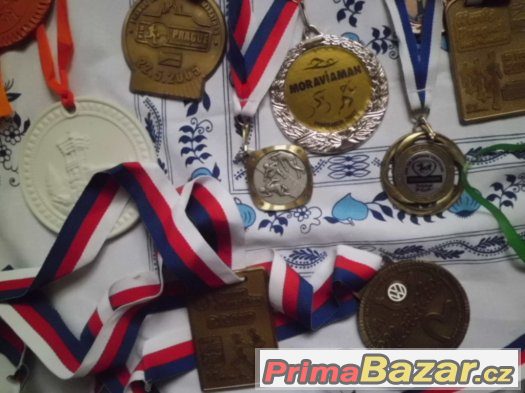 hromada různých Sportovních Medailí – fotografie 4