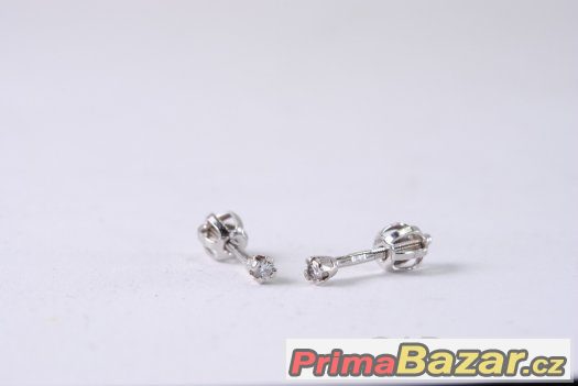 ZLATÉ NÁUŠNICE S DIAMANTEM – fotografie 3