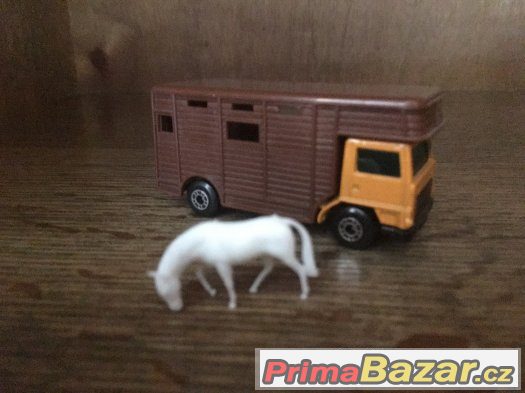 Matchbox SF 40 Horse Box – fotografie 2