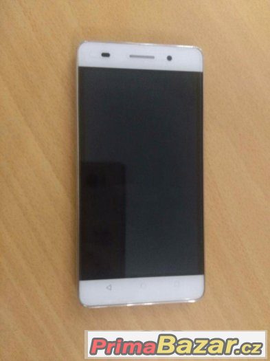 Výkonný telefon Honor 4C – fotografie 2