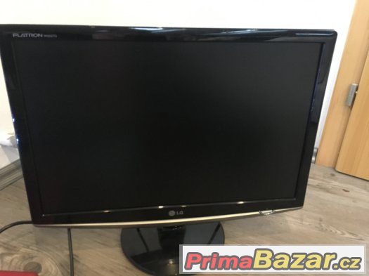 LCD monitor LG širokoúhlý 22" – fotografie 4