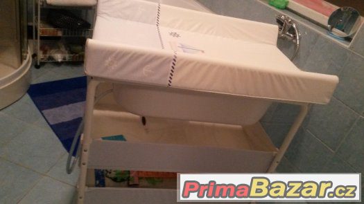 Přebalovací pult – fotografie 2