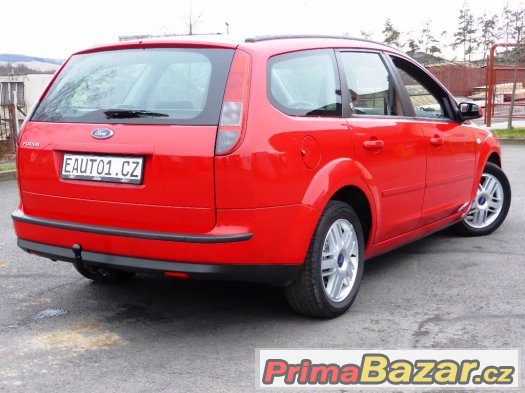 Ford Focus II Combi 2006 1.6i16V74kW GHIA Tažné Multi.volant – fotografie 3