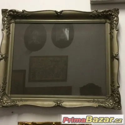 Krásný starožitný rám