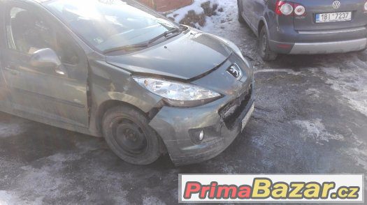207 lift 1,4 benzin,2009r,69000 najeto – fotografie 1