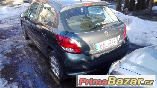 207 lift 1,4 benzin,2009r,69000 najeto – fotografie 4