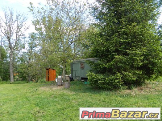 zahrada v Žatci 3500m2, s mobilním domem – fotografie 3