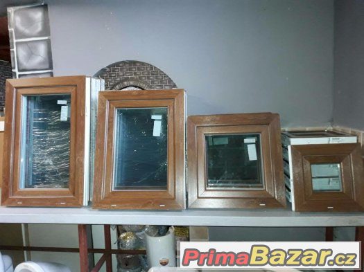 prodam plastove okno  zlaty dub/bila 40x40 – fotografie 2