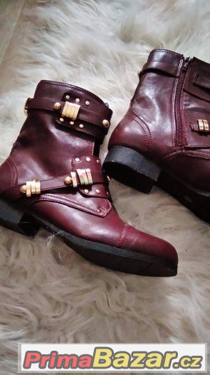 Burgundy zimní boty / nízké kozačky - vel. 39 – fotografie 1
