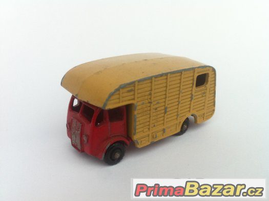Prodám kovoví model MATCHBOX No.  35 MARSHALL Horse box MK7 – fotografie 1