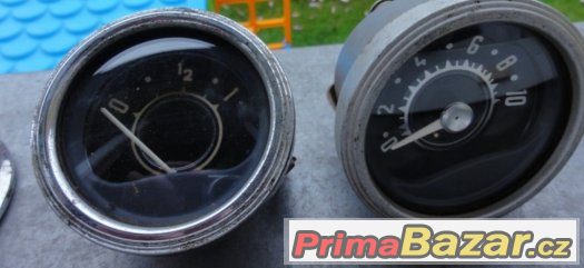 PŘEPÍNAČE, TACHOMETRY, TLAKOMĚRY,SVĚTLA – fotografie 3