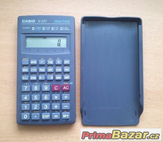 Kalkulačka CASIO FX-220 Fraction – fotografie 1