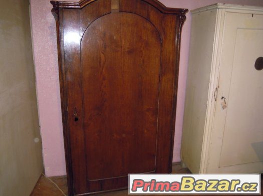 skříně-prodej – fotografie 1