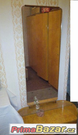 Starožitné zrcadlo – fotografie 1