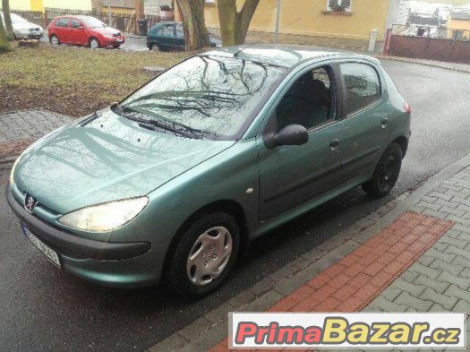 Prodám nebo vyměním Peugeot 206 1.1 44 kw, benzín, r.v 2000 – fotografie 1