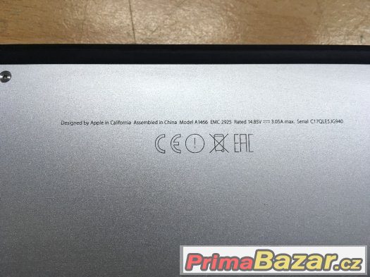 Macbook Air 13" 2015, core i5, 1,6GHz/4GB/128GB – fotografie 3