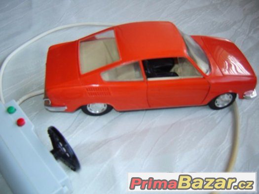 Koupím hračku z dob čssr Škoda 110R na kabel – fotografie 2