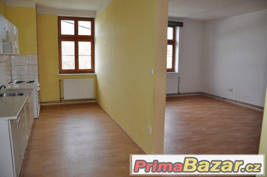 Pronájem bytu 3 + 1 v Opavě-Předměstí – fotografie 1
