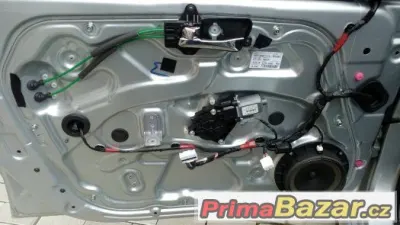 Hyundai I 30 zámek dveří