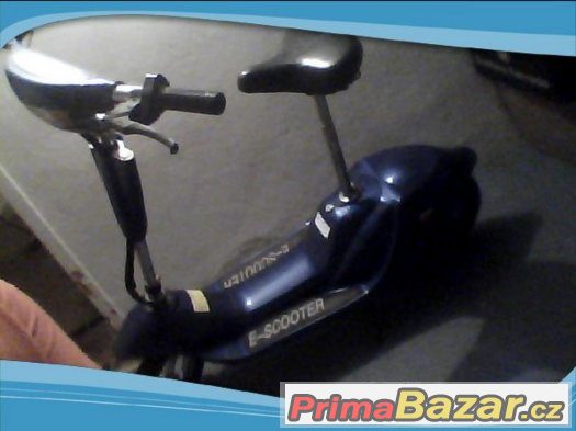 E SCOOTER plus nabijecka 1600kc – fotografie 1