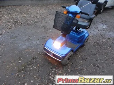 Elektrický invalidní vozík