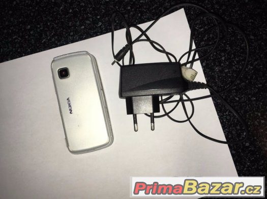 Nokia 5230 Bílá – fotografie 2