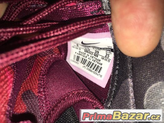 Nike Roshe Run One Print Red Camo (EUR 39) – fotografie 3