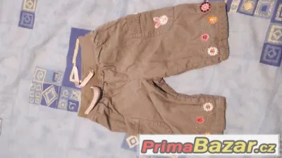 Krásné manžestrákové kalhoty vel. 2-4m