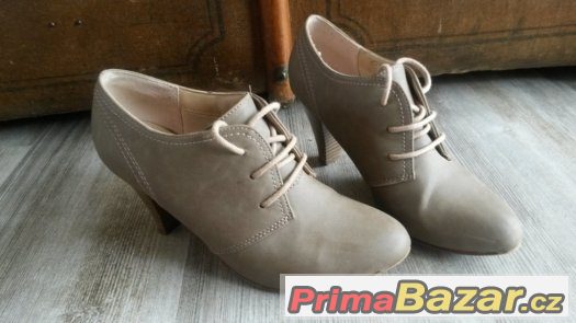 Deichmann Graceland béžové boty na podpatku – fotografie 2
