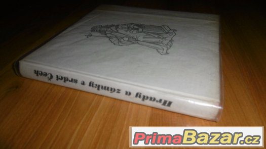 Hrady a zámky v srdci Čech – fotografie 1