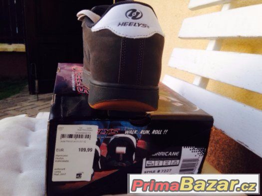 chlapecké boty Heelys s kolečkem – fotografie 3
