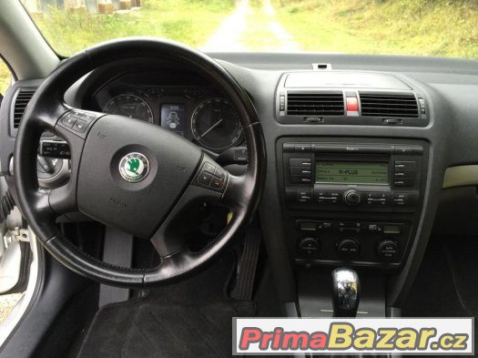 Škoda octavia combi 2,0 TDi 103kW Elegance – fotografie 4