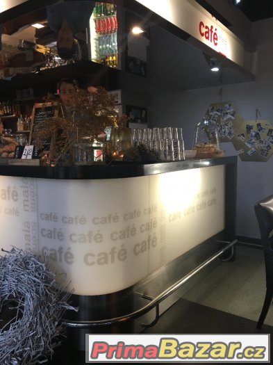 Kavárna cafe malá scéna Zlin přijme servirku, cisnika – fotografie 1