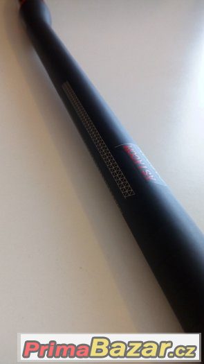 UD Carbon řidítka 720mm + grip – fotografie 3