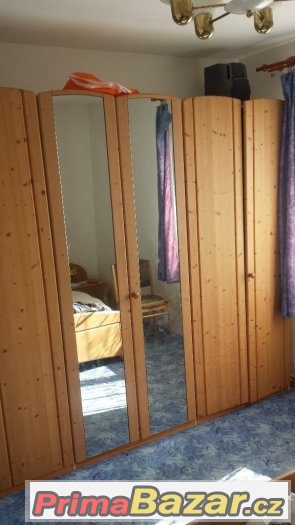 KOMPLETNÍ LOŽNICE Z MASIV BOROVICE – fotografie 3