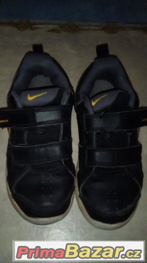 dětské tenisky vel.29 nike – fotografie 2