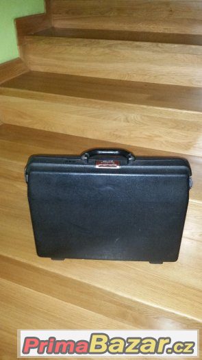 Daruji kufřík Samsonite – fotografie 1