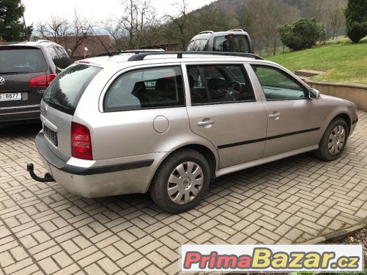 Škoda Octavia Combi 1.9TDI 81kw STYLE – fotografie 3