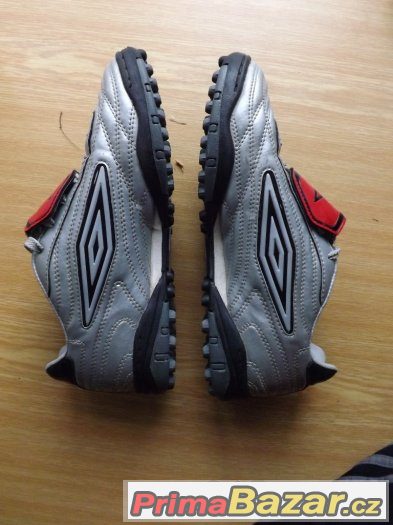 Turfy Umbro vel. 40 – fotografie 5