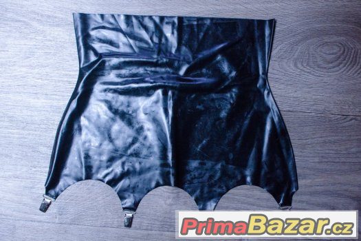 Latex podvazkový pás – fotografie 2