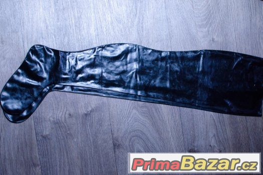 Latex punčochy – fotografie 1