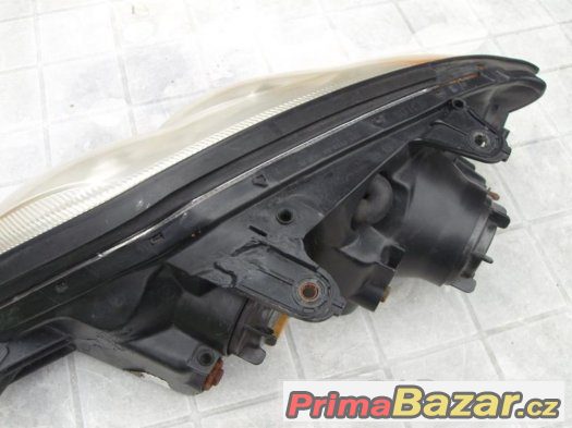 Pravé přední světlo Hyundai Coupe GK 2002-05 – fotografie 3