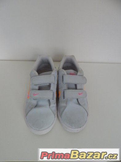 Dívčí tenisky Nike – fotografie 1