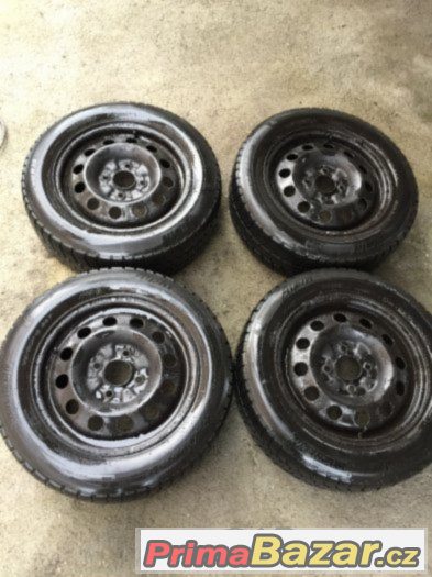 PRODÁM ZIMNÍ SADU 15" 4x114,3 ,195/60 pneu Michelin – fotografie 1
