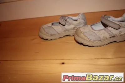 Dívčí botičky značky BubbleGummes (Bata) vel.22