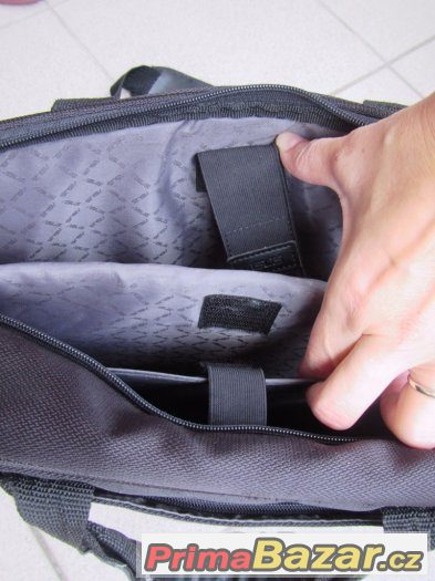 taška ASUS,polstrovaná taška na 13palcový notebook,TOP STAV – fotografie 4