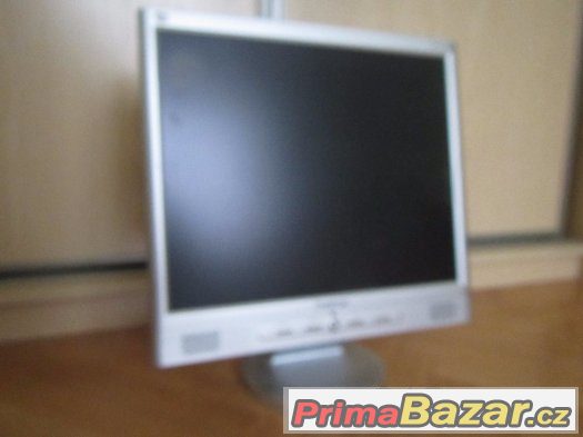 Prestigio P179 - LCD monitor 17" top stav – fotografie 3