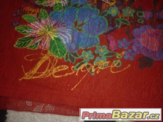 TRIČKO, TOP DESIGUAL – fotografie 2